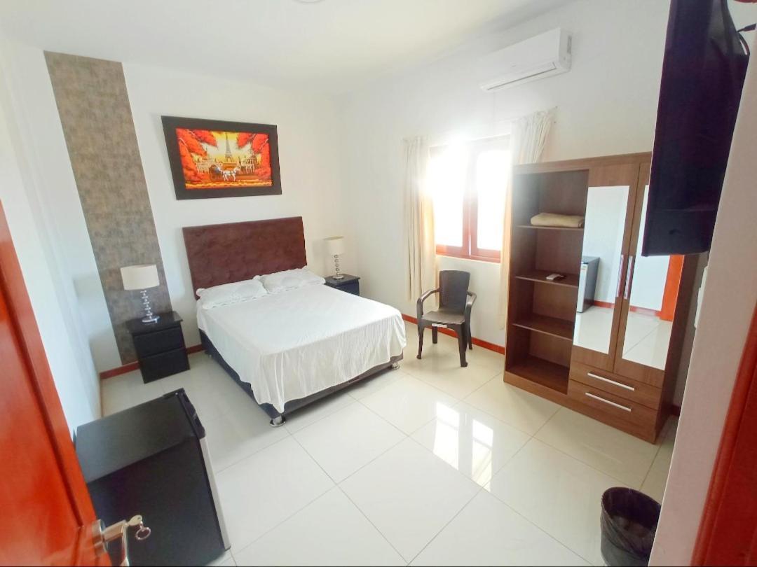 Deluxe Hotel Talara - A 5 Minutos Del Aeropuerto Y Plaza De Armas Room photo